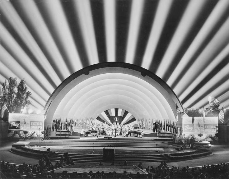 Night show at the Hollywood Bowl, circa 1944