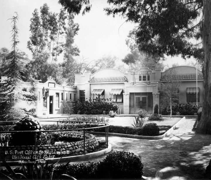 Universal Studios restaurant and post office, 1926 |