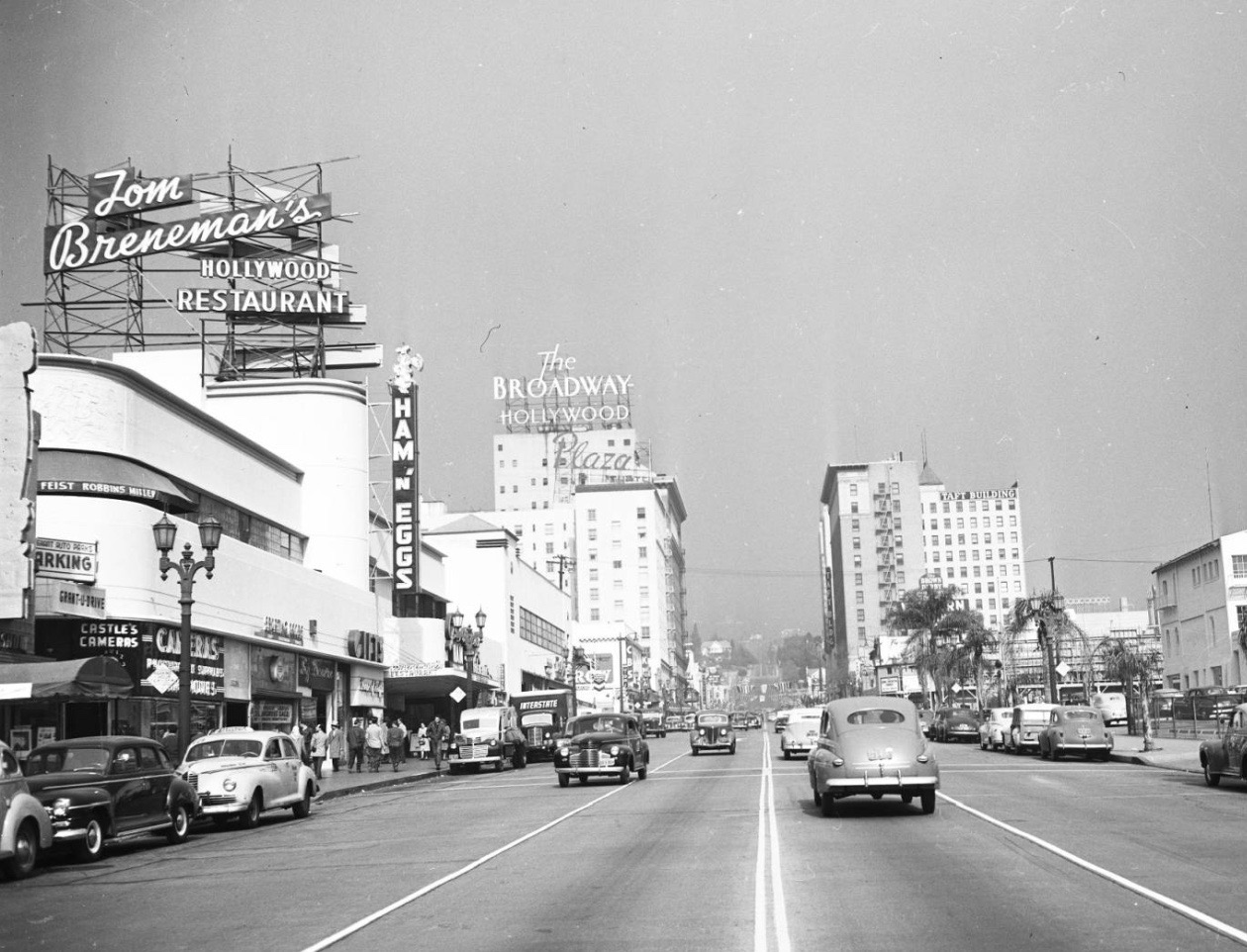 Tom Breneman’s restaurant, Vine St, Hollywood, 1948