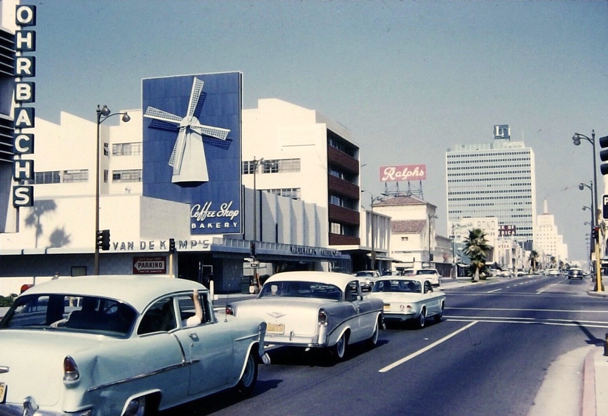 Van de Kamp’s bakery, 5665 Wilshire Blvd, corner of Masselin Ave, Los 